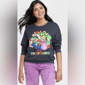 Nintendo Super Mario Graphic Crewneck Sweater Women’s Size Small